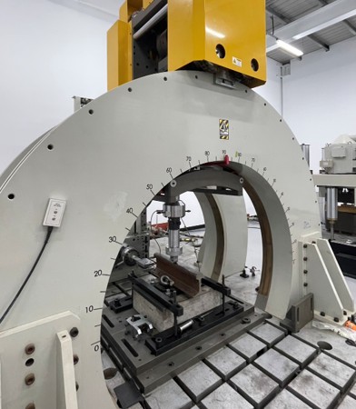 軌道複合基鈑負載與疲勞測試設備