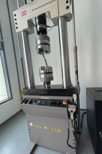 動態疲勞暨扭力試驗機